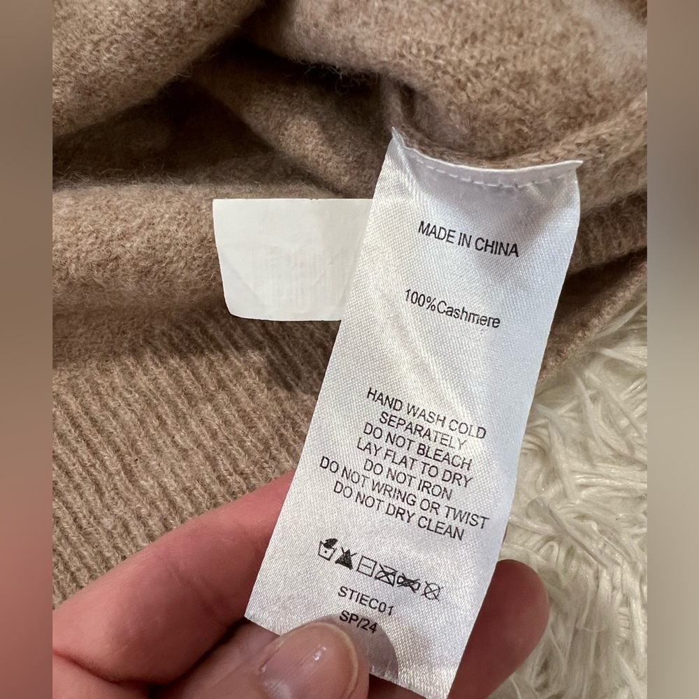 Quince 100% Cashmere Sweater - Size 14 - Picture 7 of 7